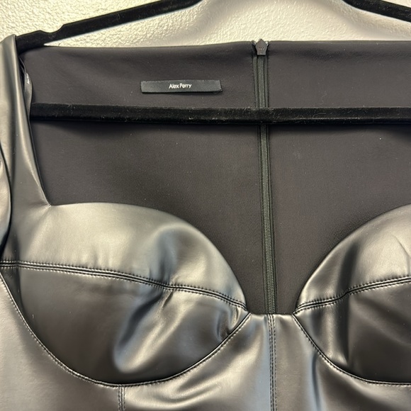 Blade sweetheart midi dress - Picture 8 of 11